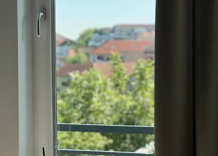 Apartment Cityscape Corner *